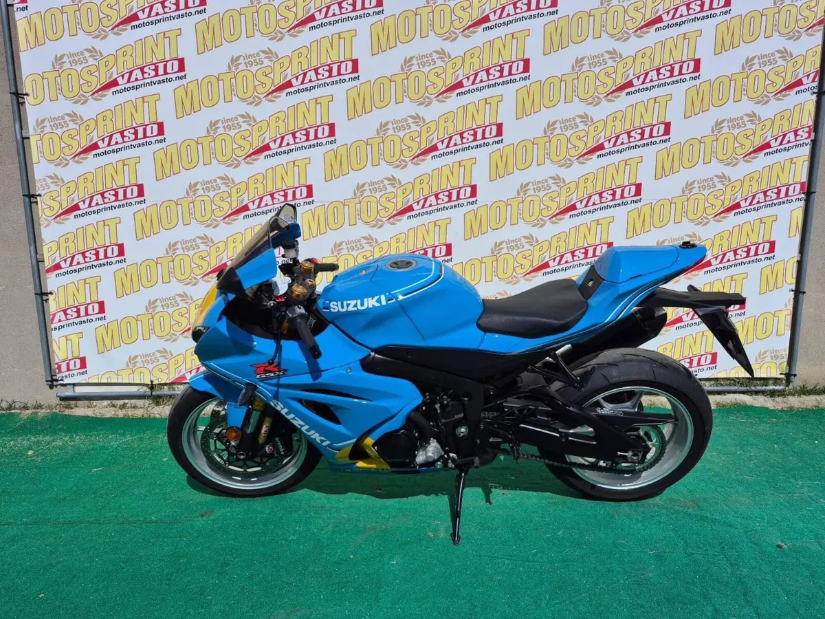 Suzuki GSX-R1000R Legend Edition (2020) (2)