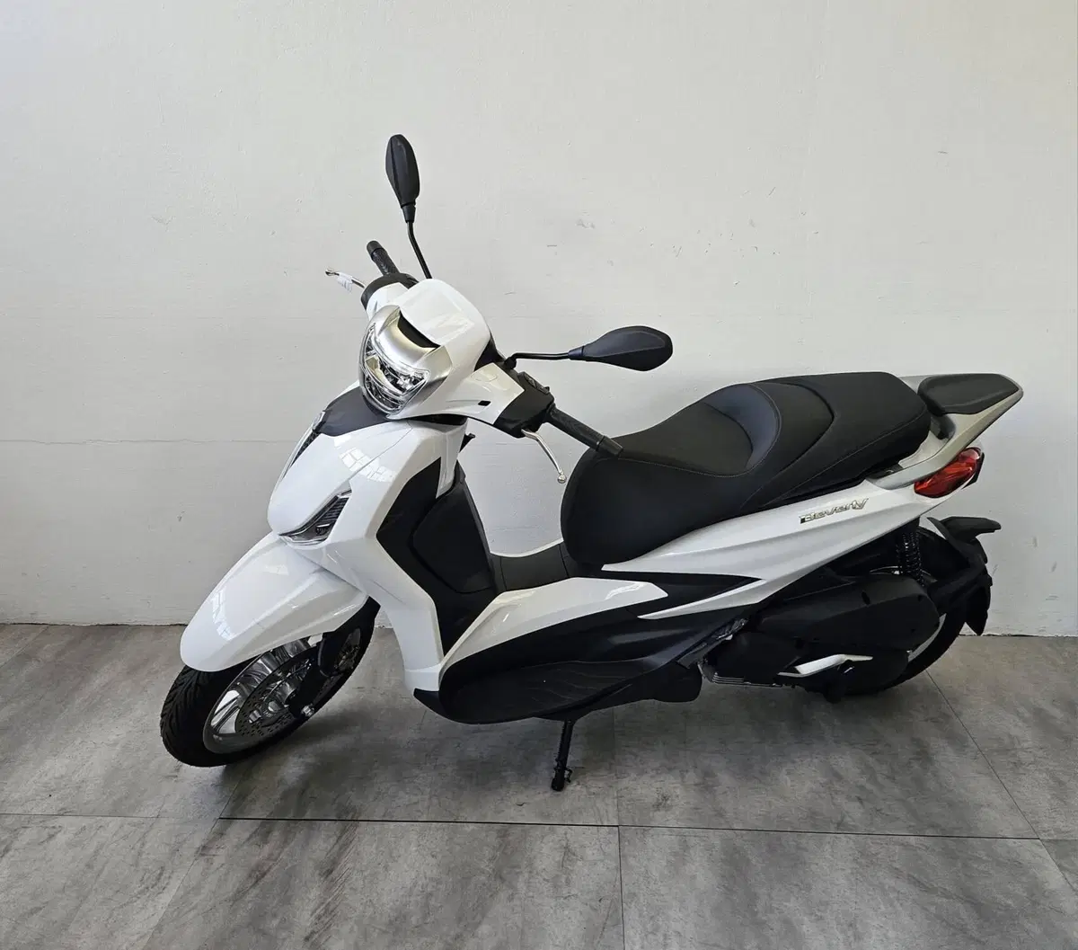 Piaggio Beverly 310 (2025 - 26) (2)