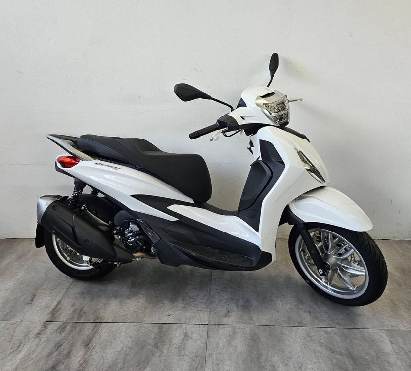 Piaggio Beverly 310 (2025)