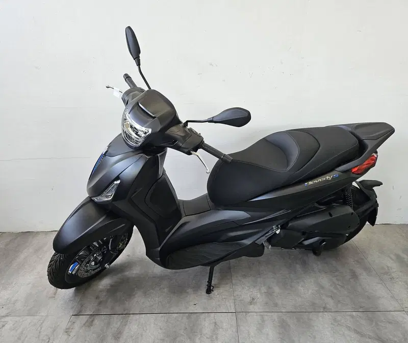 Piaggio Beverly 310 S (2025 - 26) (2)