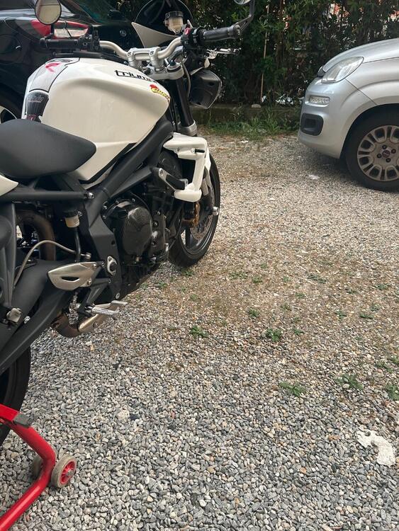 Triumph Street Triple (2013) (5)