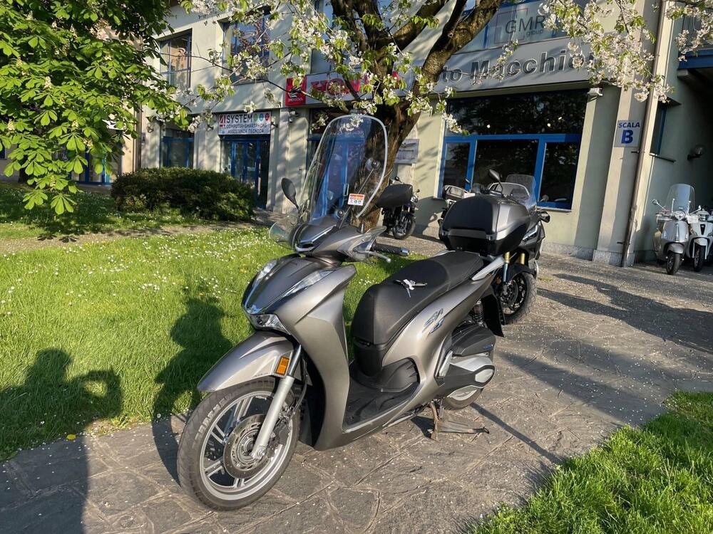 Honda SH 350 (2021 - 24) (2)