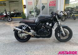 Yamaha FZS 600 Fazer (2002 - 03) usata