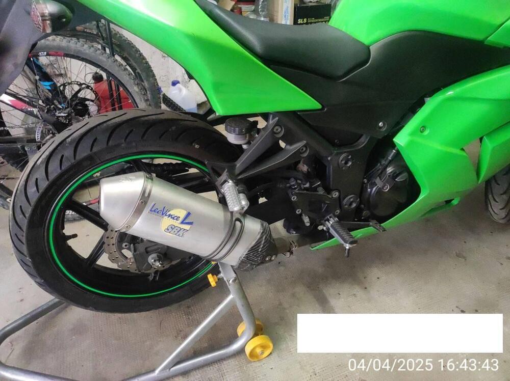 Kawasaki Ninja 250 R (2007 - 13) (3)