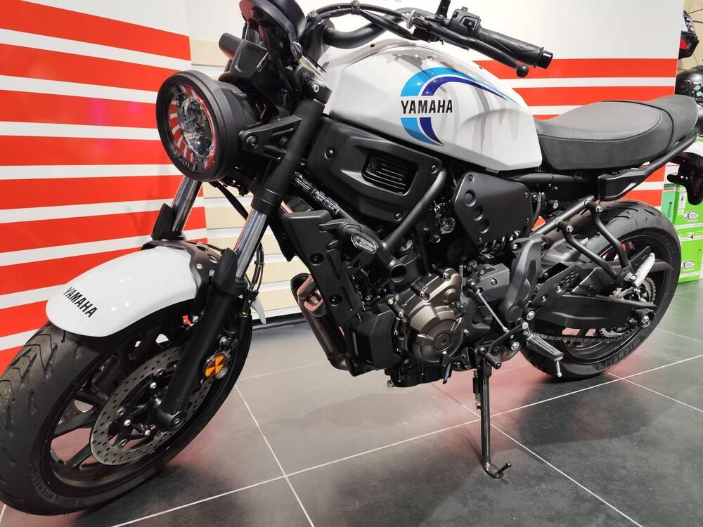 Yamaha XSR 700 (2022 - 25) (2)