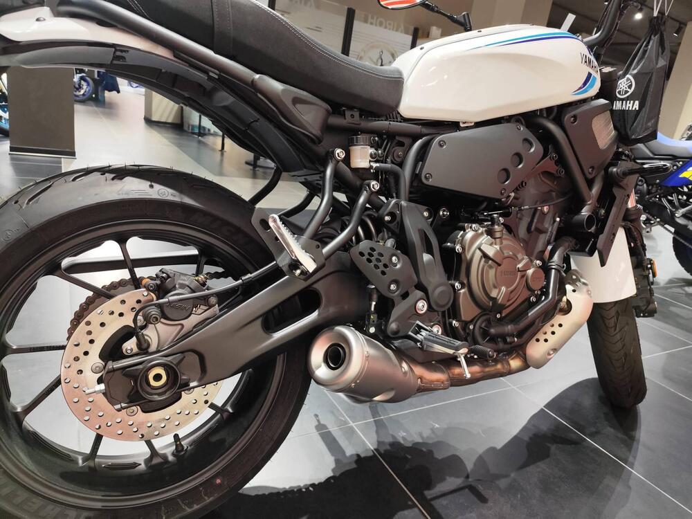 Yamaha XSR 700 (2022 - 25) (4)