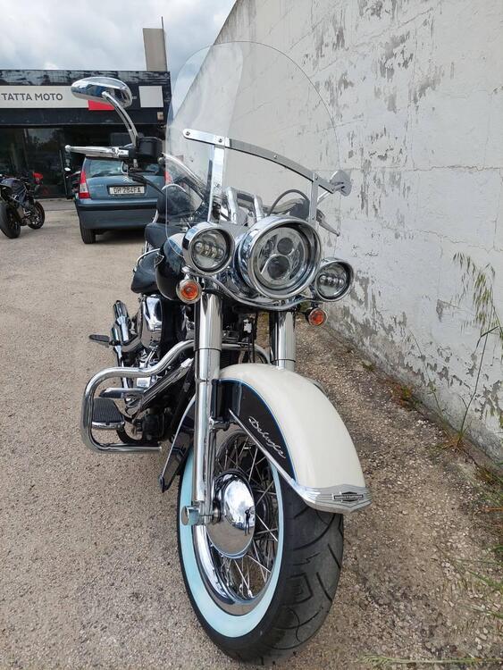 Harley-Davidson 1690 Deluxe ABS (2011 - 16) - FLSTN (3)