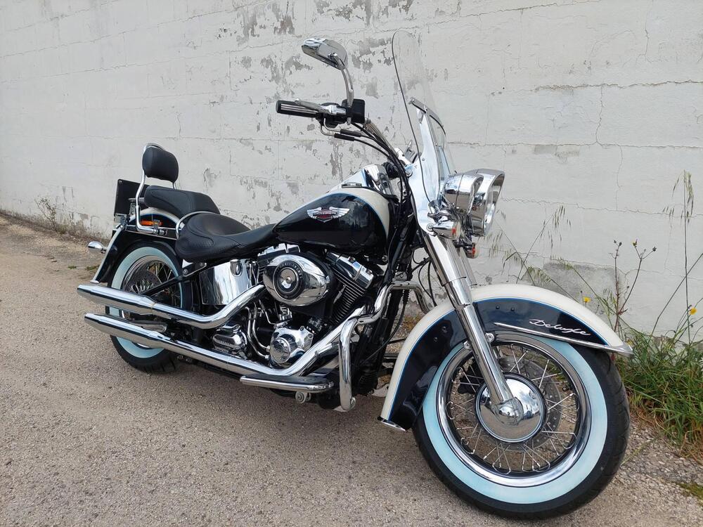 Harley-Davidson 1690 Deluxe ABS (2011 - 16) - FLSTN (2)