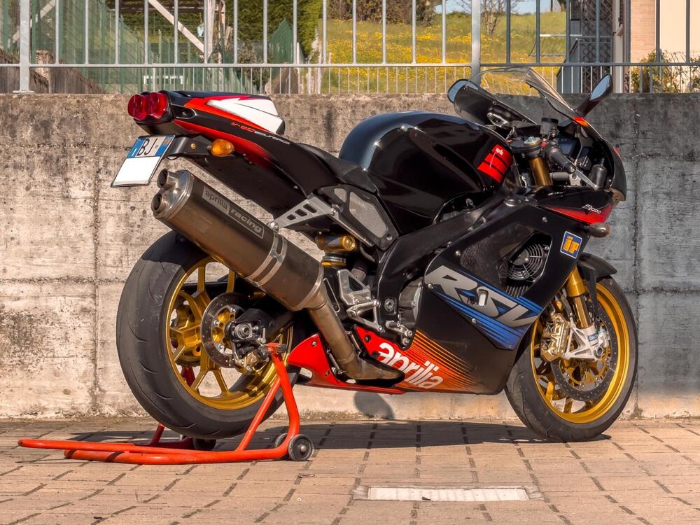Aprilia RSV 1000 R (2003 - 04) (2)
