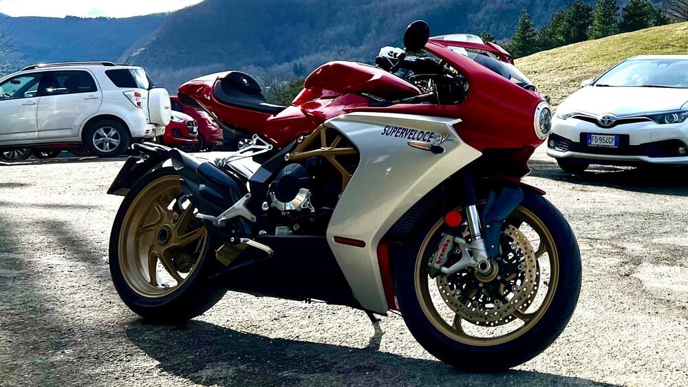 MV Agusta Superveloce 800 (2021 - 25)