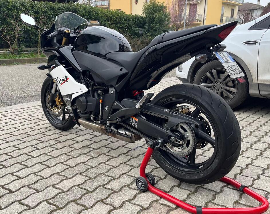 Honda CBR 600 F (2011 - 13) (3)