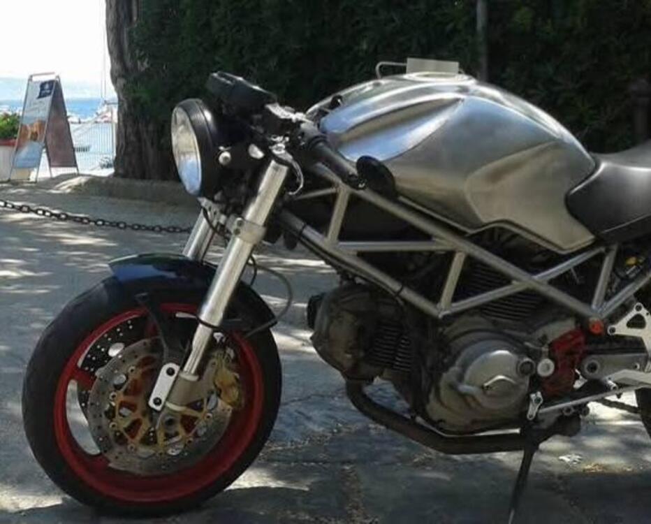 Serbatoio in metallo ducati monster 