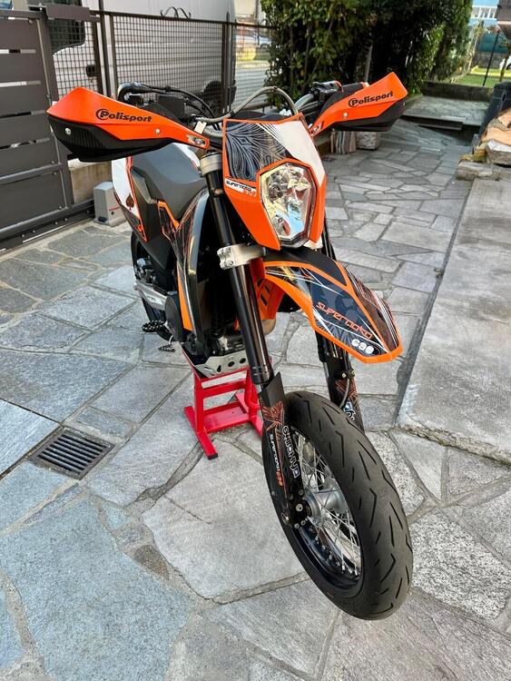 KTM 690 SMC (2008- 11) (5)