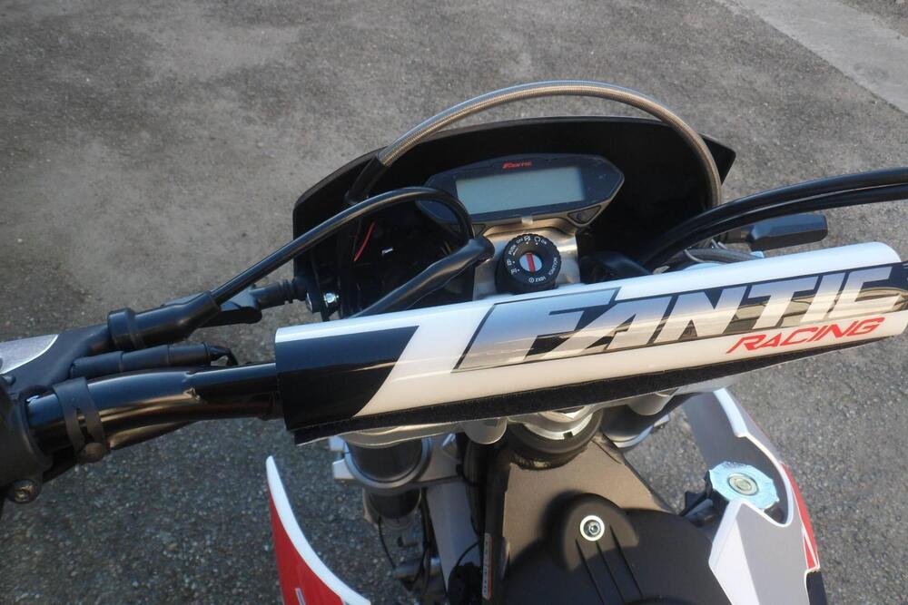 Fantic Motor XMF 125 Performance (2025) (5)