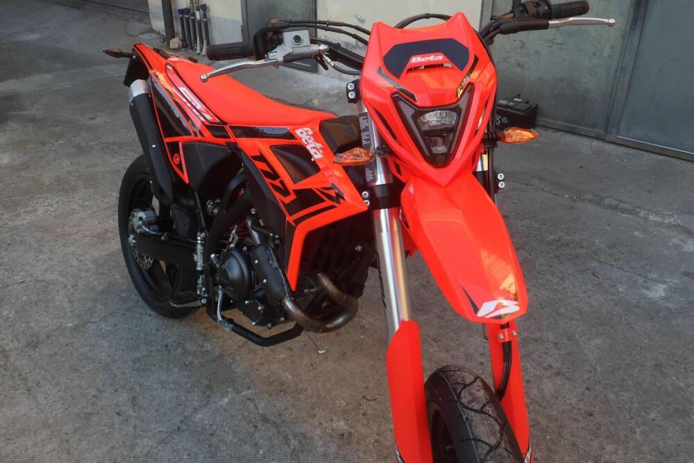 Betamotor RR 125 4T Motard T (2023 - 24) (2)