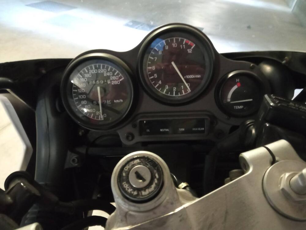 Yamaha FZR 1000 (1987 - 88) (4)