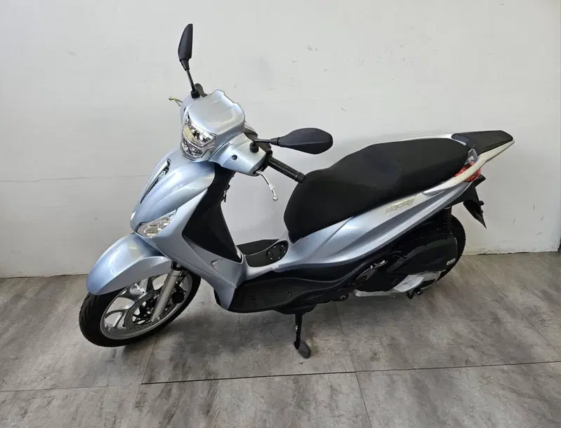 Piaggio Medley 200 (2025 - 26) (2)