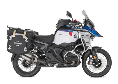 Allestimento completo GIVI per la  BMW R 1300 GS Adventure