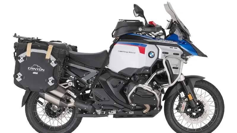 Allestimento completo GIVI per la  BMW R 1300 GS Adventure