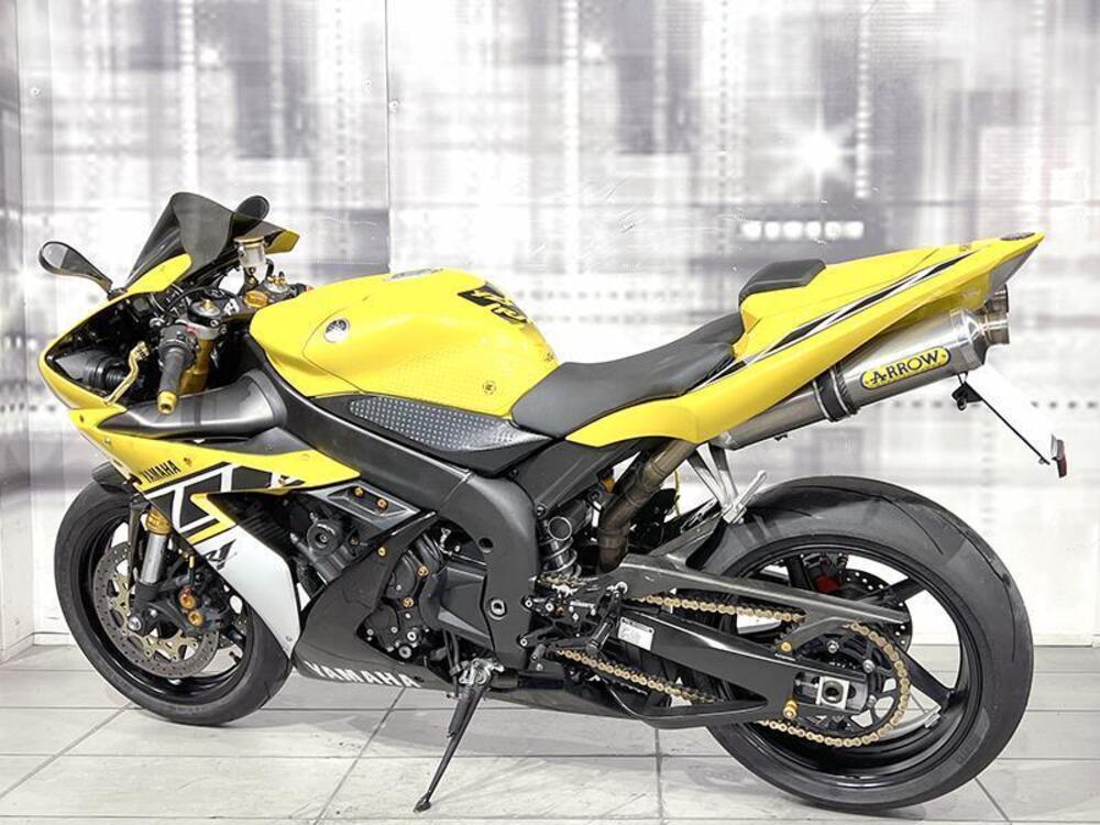 Yamaha YZF R1 (2006 - 07) (2)