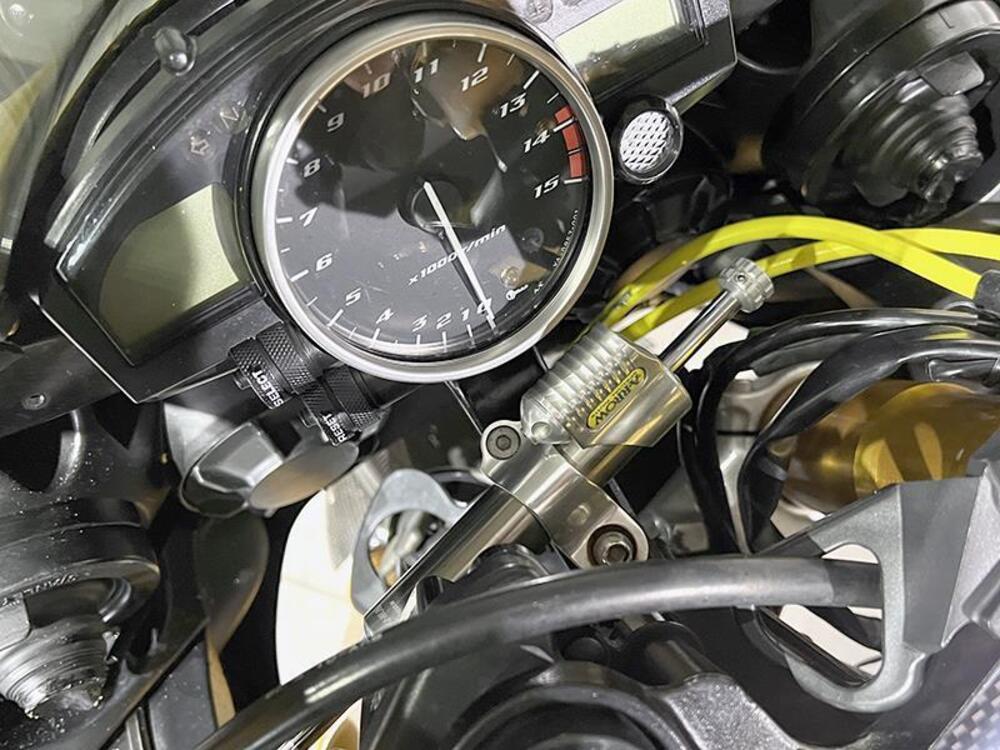 Yamaha YZF R1 (2006 - 07) (3)
