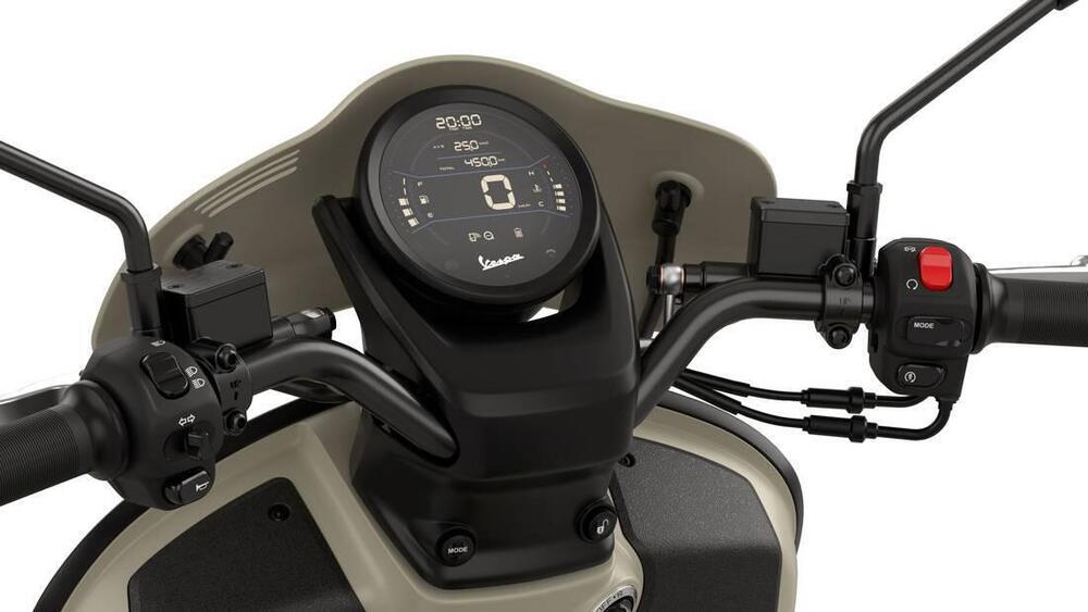 Vespa GTV 310 (2025) (2)