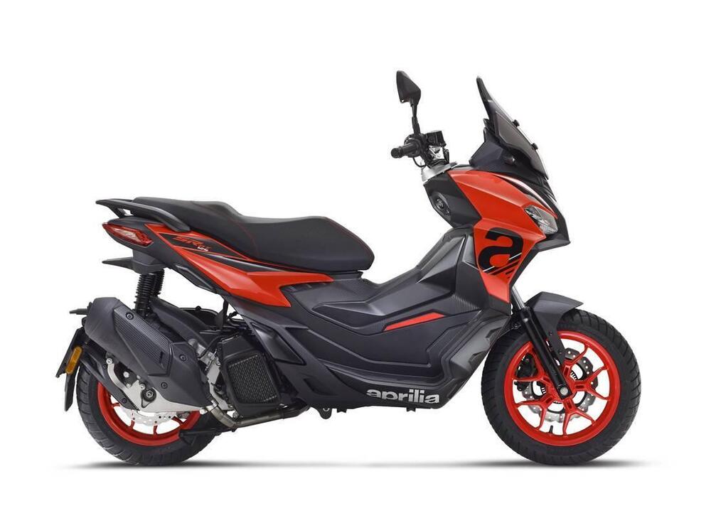 Aprilia SR GT 125 Sport (2025) (2)