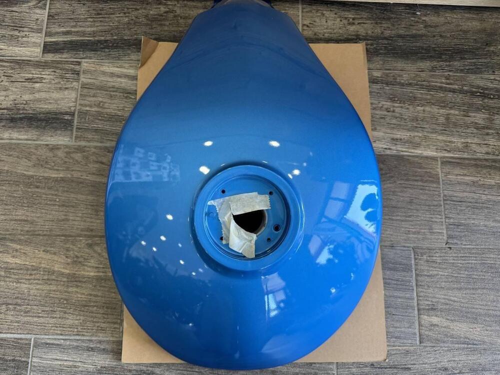 Serbatoio Hyosung GV 650 carburatore
