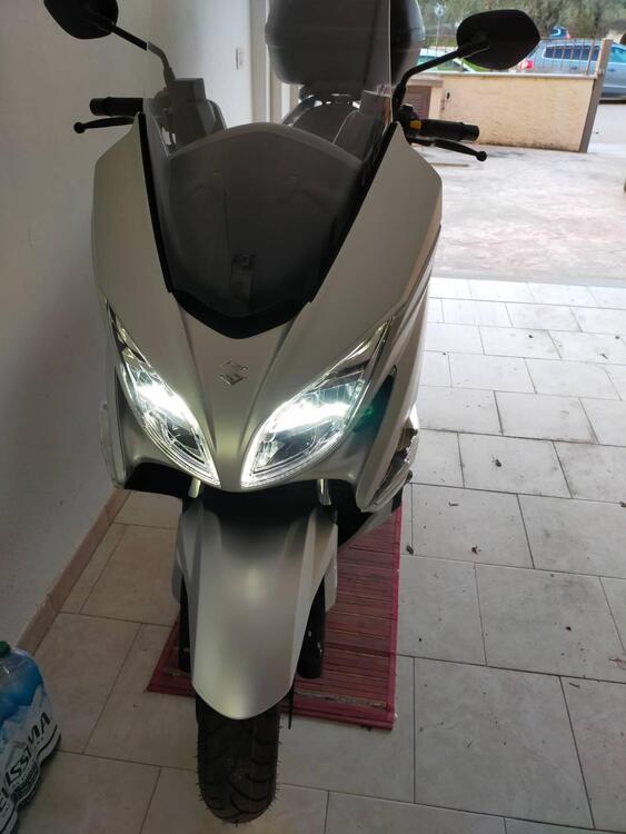 Suzuki Burgman 400 (2022 - 24) (2)