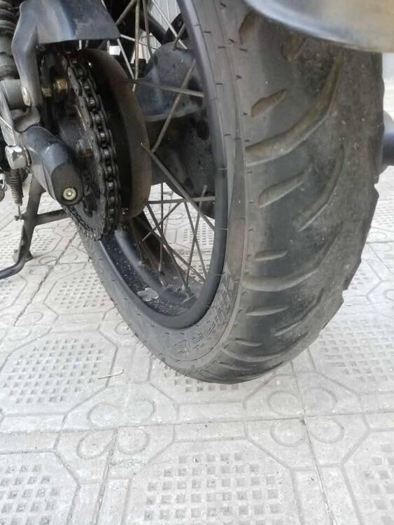 Royal Enfield Classic 350 (2021 - 25) (5)