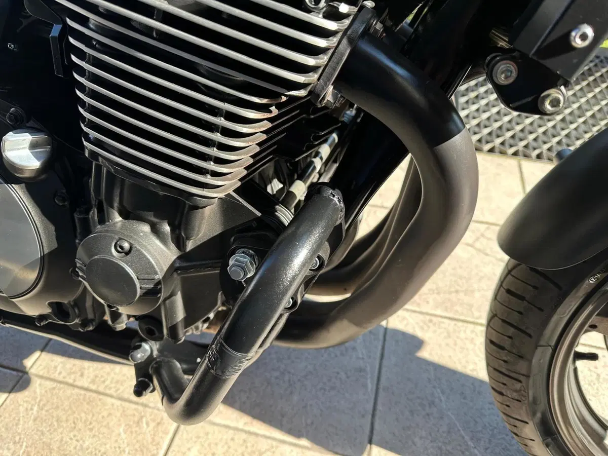 Yamaha XJR 1300 Racer (2015 - 17) (10)