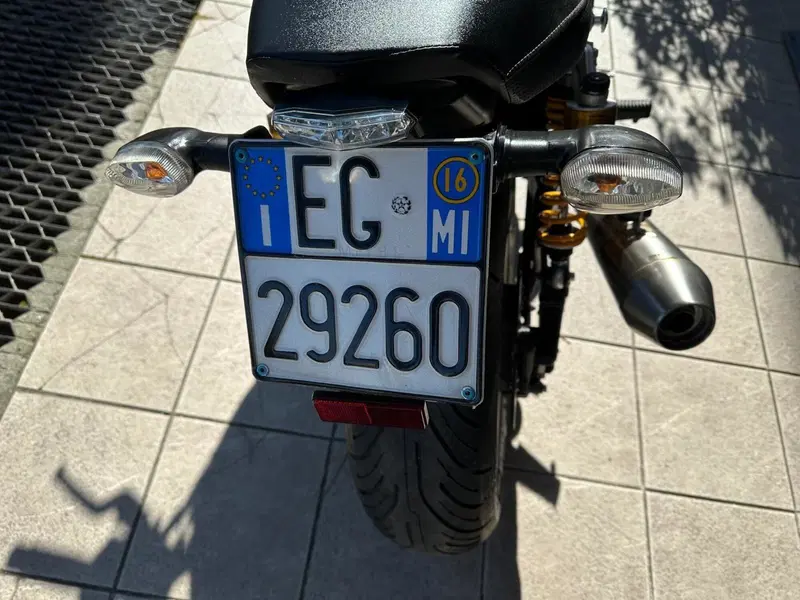 Yamaha XJR 1300 Racer (2015 - 17) (13)