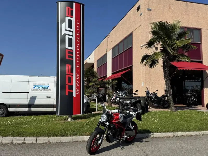 Swm Varez 125 (2022 - 23) (3)