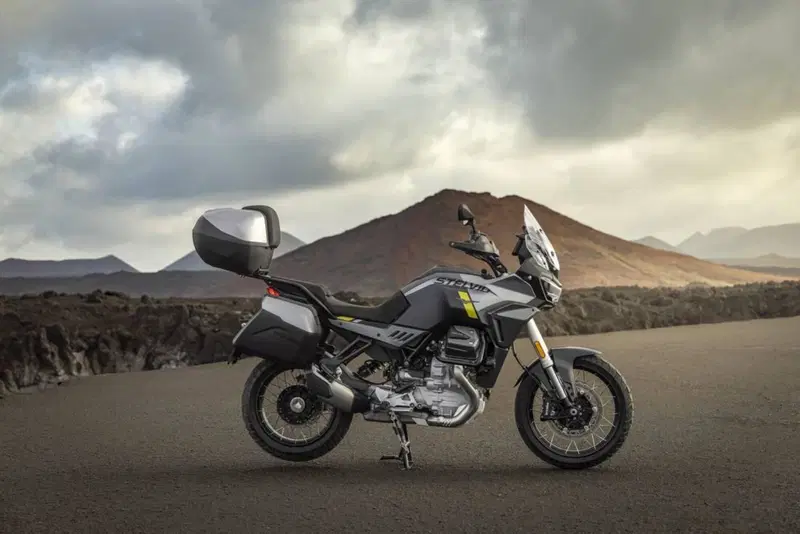 Moto Guzzi Stelvio (2024 - 26) (6)