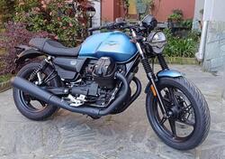 Moto Guzzi V7 Stone (2021 - 24) nuova