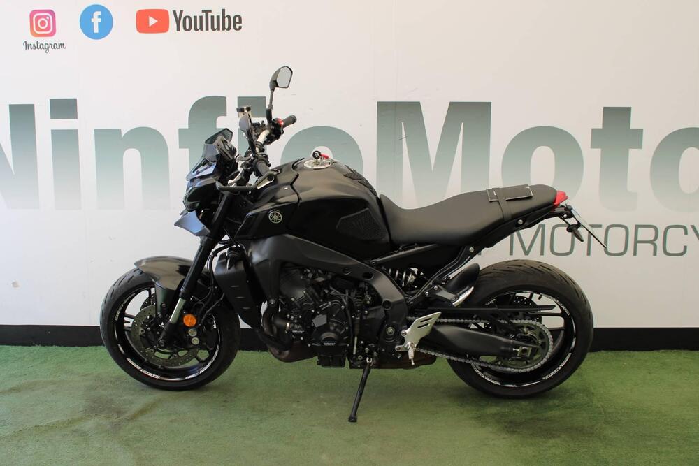 Yamaha MT-09 (2021 - 23) (4)