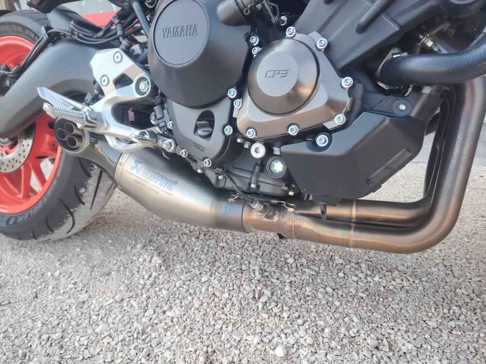Yamaha MT-09 (2017 - 20) (4)