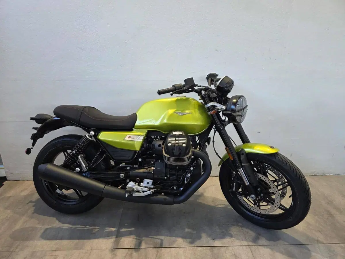 Moto Guzzi V7 Sport (2025 - 26)