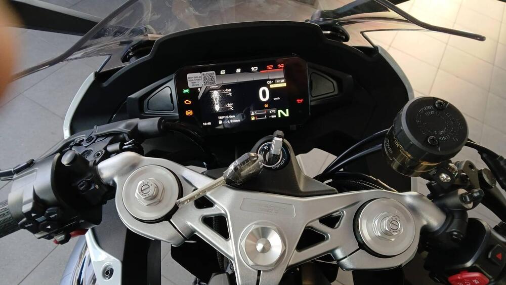 CFMOTO 675SR-R (2025) (2)