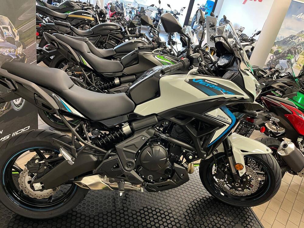 Kawasaki Versys 650 (2025 - 26) (2)