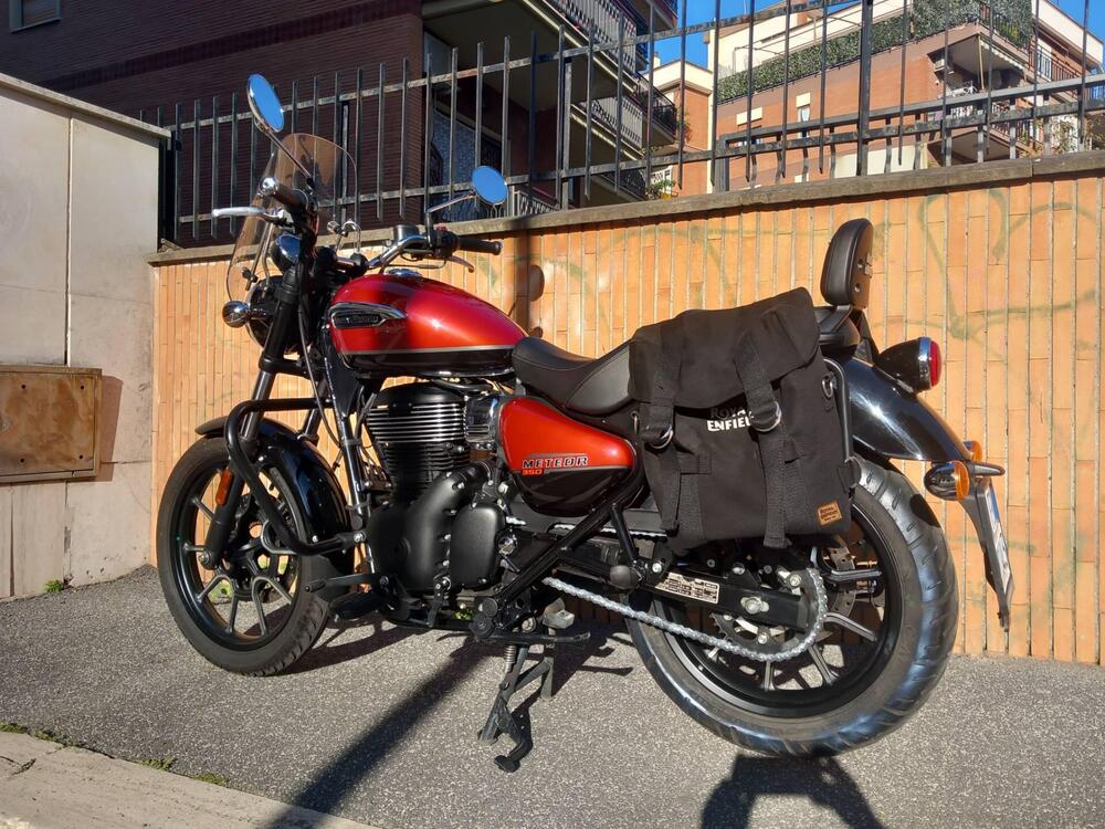 Royal Enfield Meteor 350 Supernova (2021 - 25) (5)