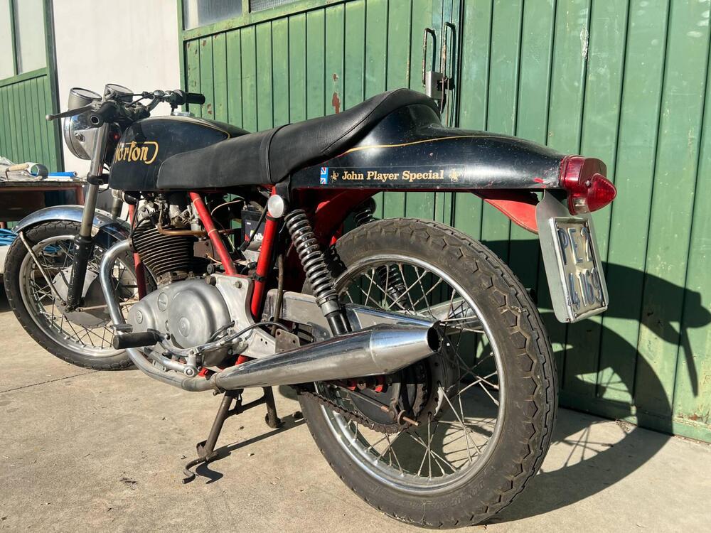Norton Commando 750 fastback  (4)