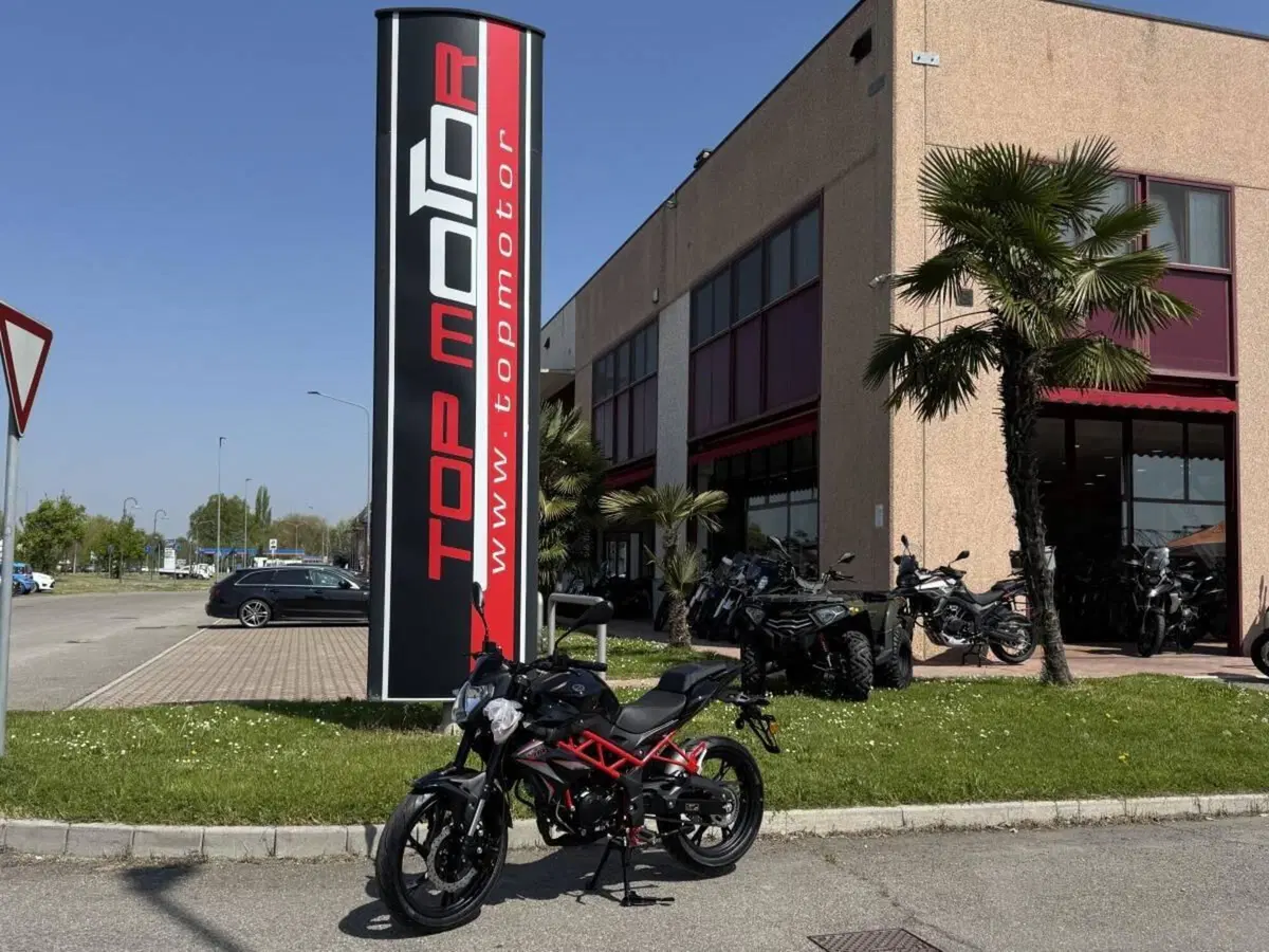 Benelli BN 125 (2021 - 25) (3)