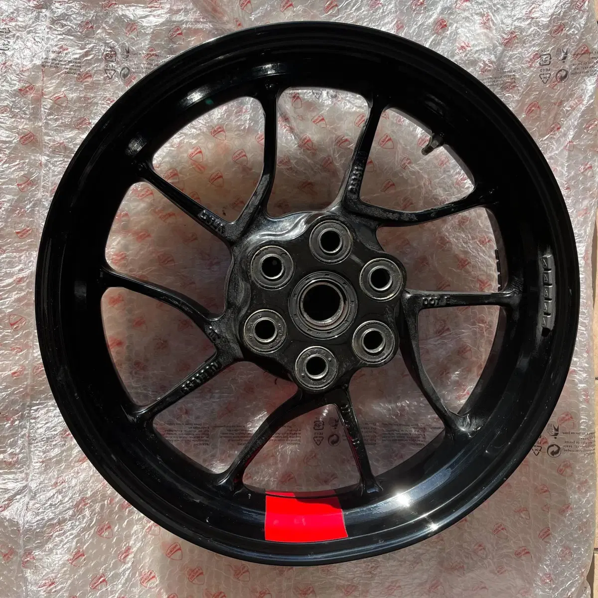 Cerchio posteriore originale Ducati Multistrada V4 (2)