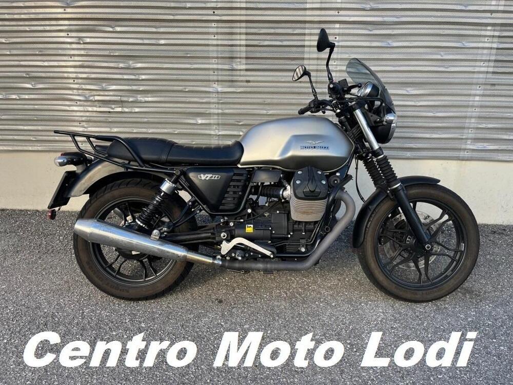 Moto Guzzi V7 II Racer (2015 - 17)