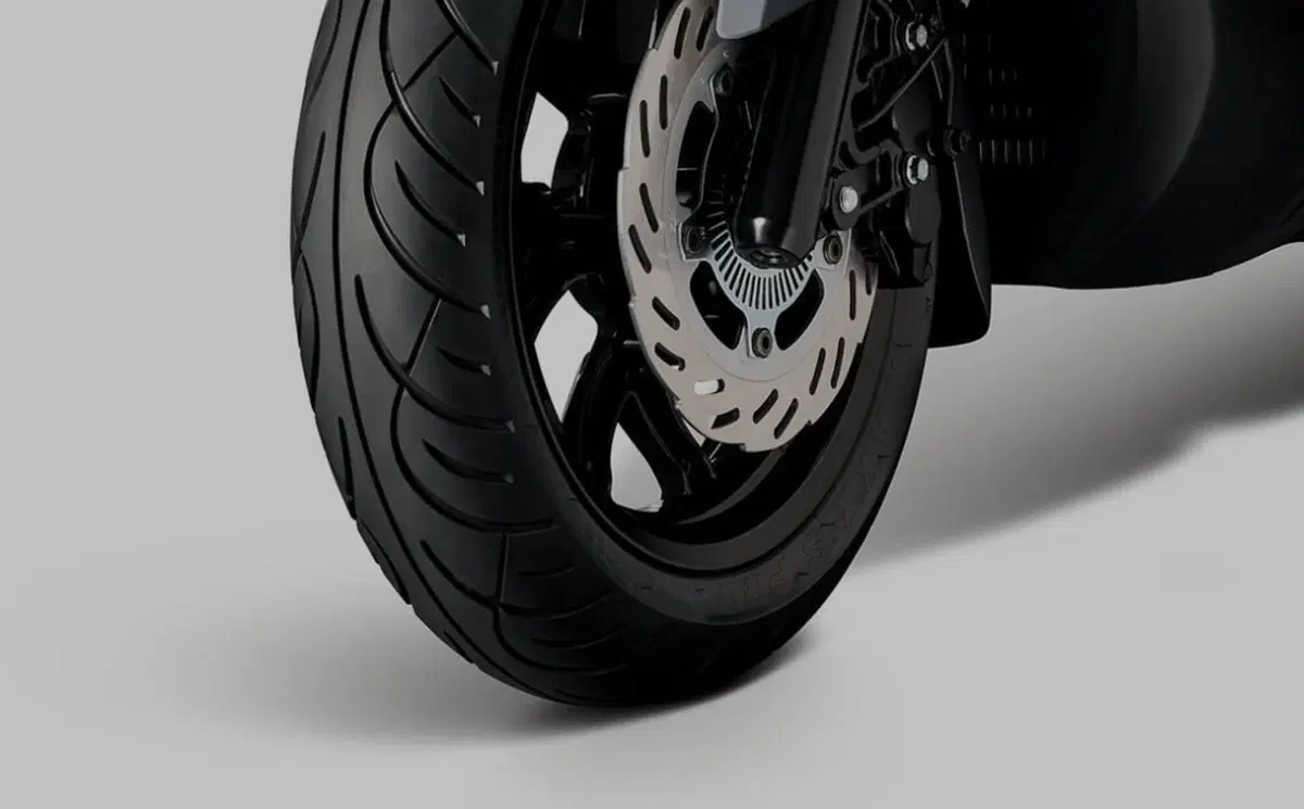 Sym Joymax 300 Z (2025 - 26) (3)
