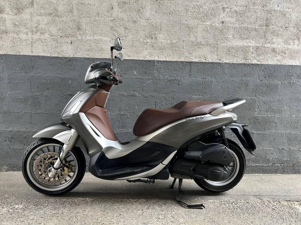 Piaggio Beverly 300 i.e. ABS-ASR (2016 - 20)