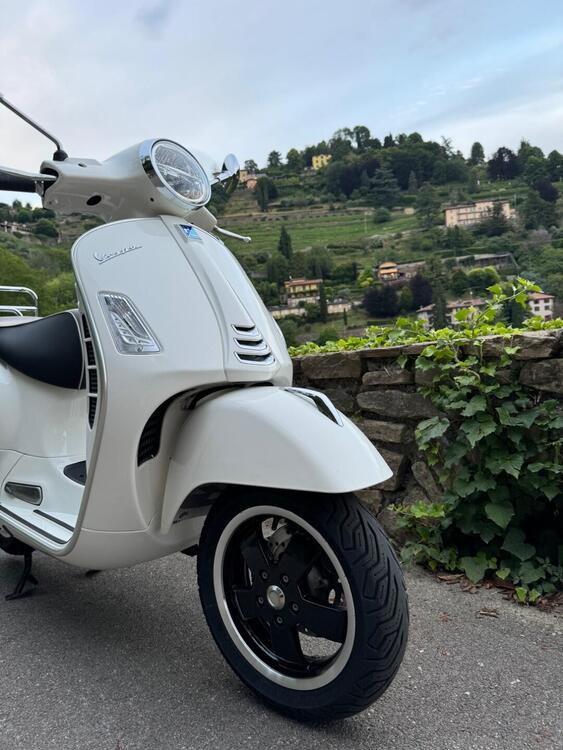 Vespa GTS 300 Hpe (2021 - 22) (2)