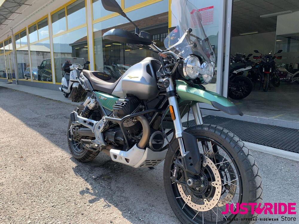 Moto Guzzi V85 TT (2021 - 23) (2)