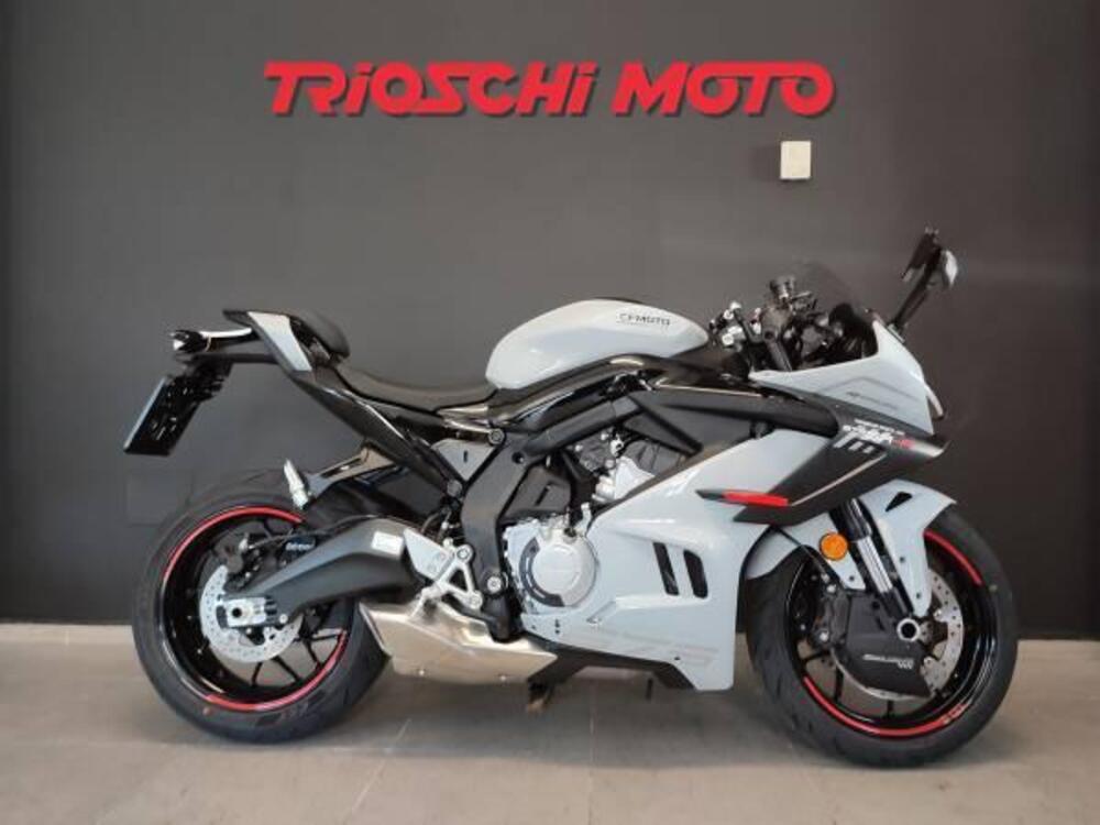 CFMOTO 675SR-R (2025)